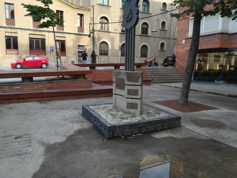 Millora de la Plaça Mastrot