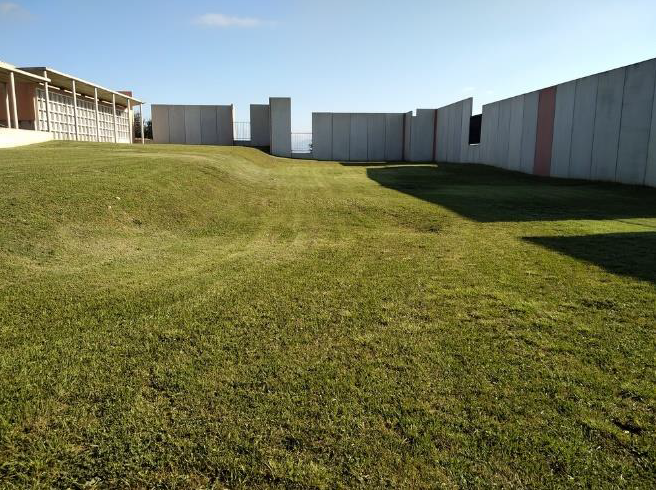 Garantia del dret de tota persona a ser enterrada segons les seves pròpies conviccions